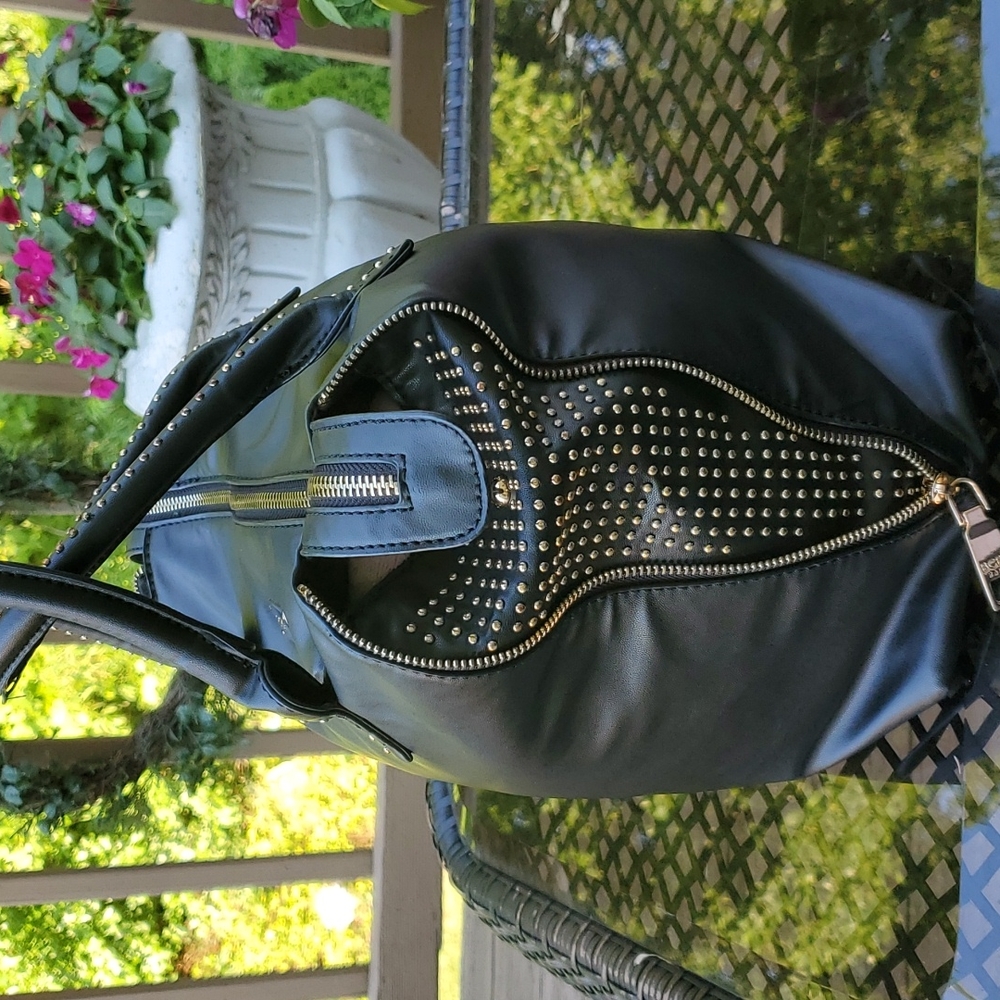 BCBG - Picture 3 of 3
